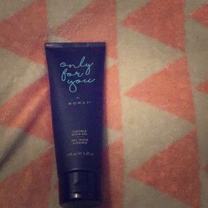 Flexible hold gel MONAT